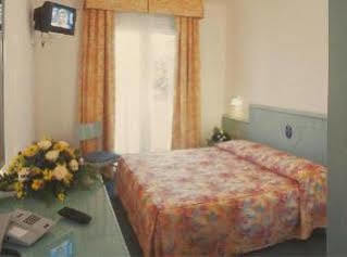 Hotel Salus Smart & Chic 4*